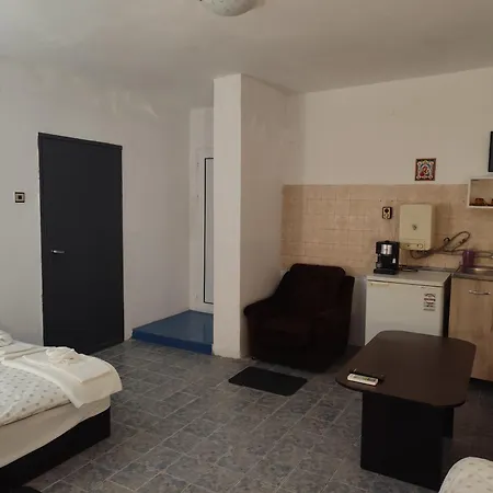 за гости при валко Apartment